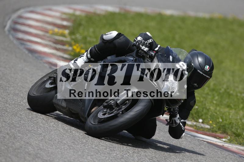 /Archiv-2024/29 12.06.2024 MOTO.CH Track Day ADR/Gruppe blau/94